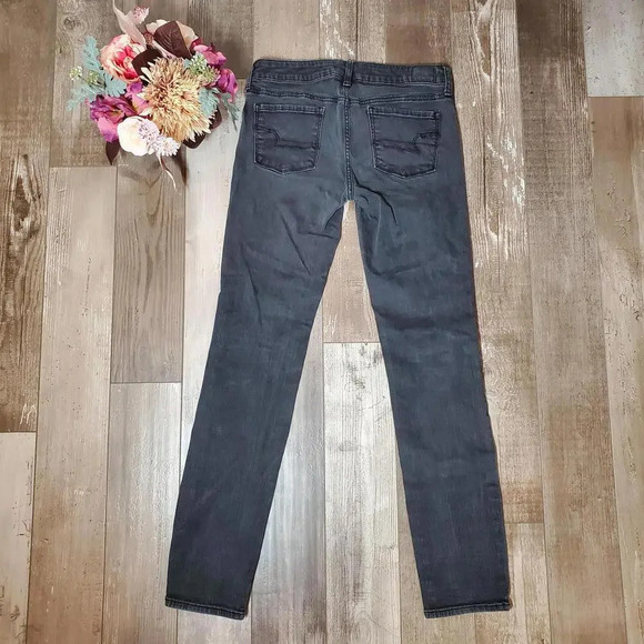 American Eagle Black Super Stretch Skinny Size 8 Regular Jeans - Picture 2 of 15